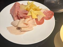 -唐拉雅秀酒店-西锦汇空中BBQ·思创餐厅