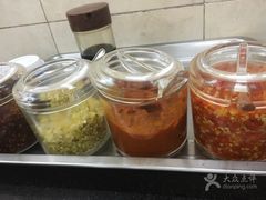 -丫丫桂林米粉(学府店)