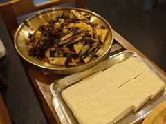 -老渔家·白族·石板烧·野生菌火锅(古城中心店)