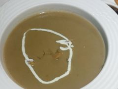 奶油蘑菇素汤-斗牛士牛排(南京东路店)