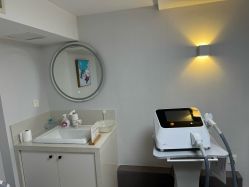 -咪咪专业脱毛连锁机构