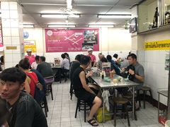 大堂-红大哥水门鸡饭(總店)
