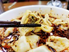 酸汤牛肉水饺-回坊马二饺子馆