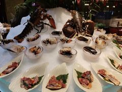 -半岛翡丽海鲜自助餐厅(观风亭店)