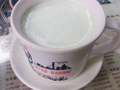 热鲜水牛奶-周大娘牛乳(旧寨古村总店)