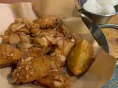 无骨炸鸡小份黄油蒜香味-富乐满韩国正宗炸鸡韩国料理(虹泉路店)