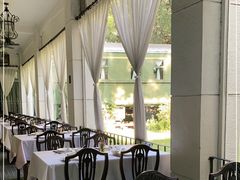 靠窗位-上海老站(徐家汇店)