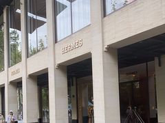 -HERMES(湖滨银泰in77店)