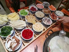 -周小明火锅(黑金冠社区店)