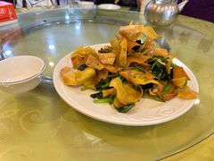 -鑫渔港海鲜本地菜·山海关浑锅(东戴河店)