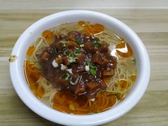 红油辣酱拌面-陀块头面馆(梅岭南路店)