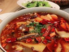 -渝信川菜 · 川味家常菜(财富购物中心店)