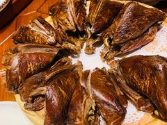 黄泥烧鸽子-燕郊烧鸽子(酷车小镇店)