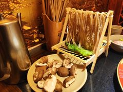 -在蜀里·一米肥牛老火锅(黄埔店)