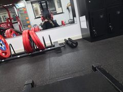 -坚果健身24小时工作室(定西路店)
