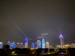 -万绿园