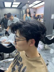 -米可造型烫发染发
