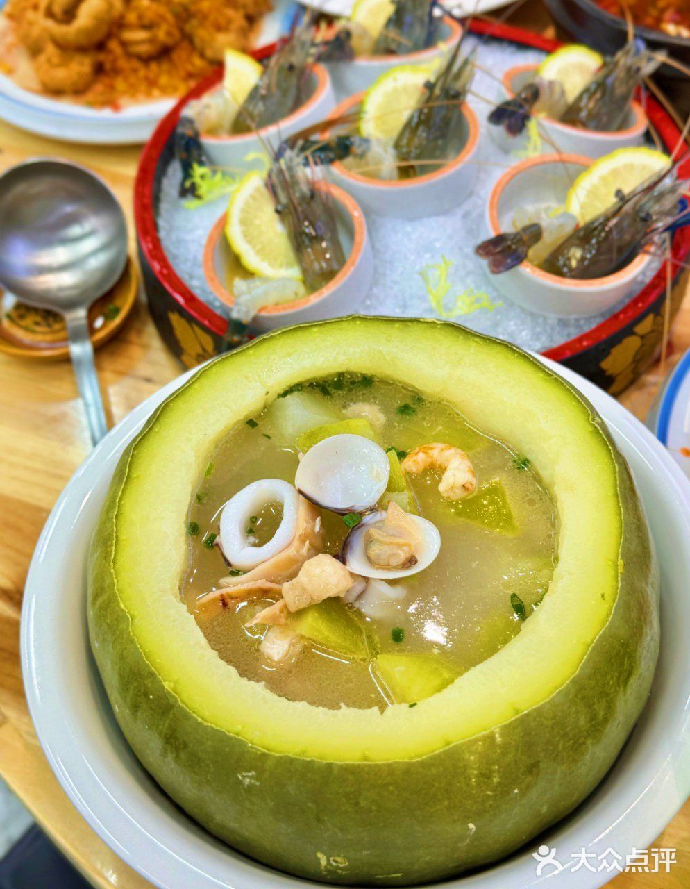 珠海拱北新晋海鲜饭堂！海鲜脑袋快~冲~冲~冲