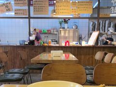 -丽丽三鲜螺蛳粉(田林路店)