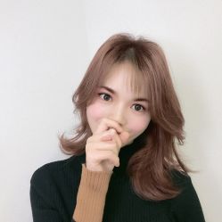 -AYO SALON