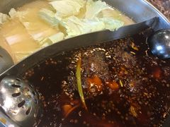 -肖肖酸萝卜鱼火锅(总店)