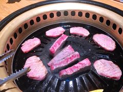 -炼火烤肉店