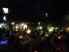-Dash Teak House