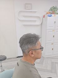 -米娜护肤造型