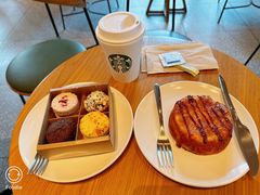 -星巴克(杭州西湖银泰1F店)