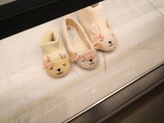 -CHARLES&KEITH(1234space店)