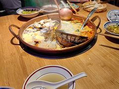 -洱火云南酸菜牛肉火锅(石景山当代商城店)