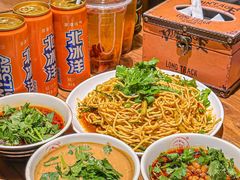 -万记麻辣烫国展总店