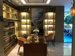 -杭州西湖湖滨银泰亚朵酒店