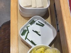 -鲁员外地锅鸡地锅鱼(古墩路店)