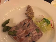 -db Bistro & Oyster Bar by Daniel Boulud(滨海湾金沙店)