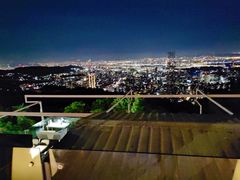 -草山夜未眠景观餐厅