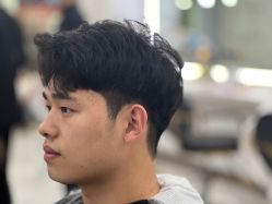 -镁连社·美联社