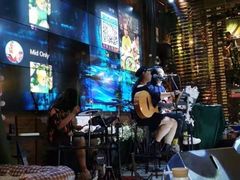 -胡桃里音乐餐厅(陶溪川店)(川湘赣菜·世界百大酒庄直供红酒·音乐表演)