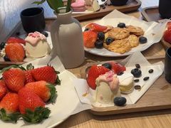 -星巴克臻选(莘庄仲盛店)