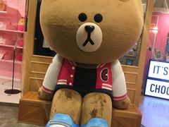 -LINE FRIENDS Garosu-gil Flagship Store