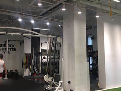 -汗水空间私教健身连锁(SM广场店)