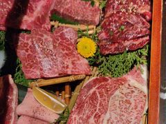 -山川小町·极番烧肉(新地假日广场店)