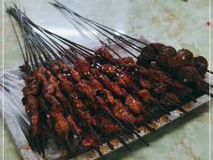 -马克力木手抓炕锅烤羊肉(盐湖一小区店)