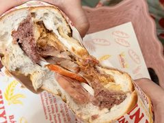 -Bánh Mì Huynh Hoa