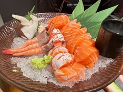 -牛YO寿喜烧·铁板烧和牛火锅自助(市府恒隆店)