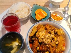 -轻蔬不用等·素食(江苏路店)