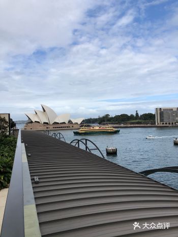 总经理知道我是蜜月旅行