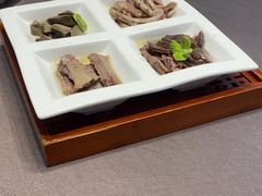 -香山湖家家宴(中山陵店)