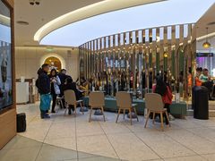 -奈雪的茶(亨特国际广场店)