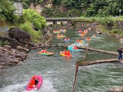 -安吉龙王山峡谷漂流